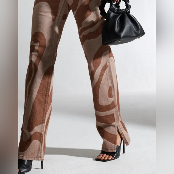 MOTEL ROCKS Straight Leg Jeans in Laser Swirl Brown - Picture 3 of 4